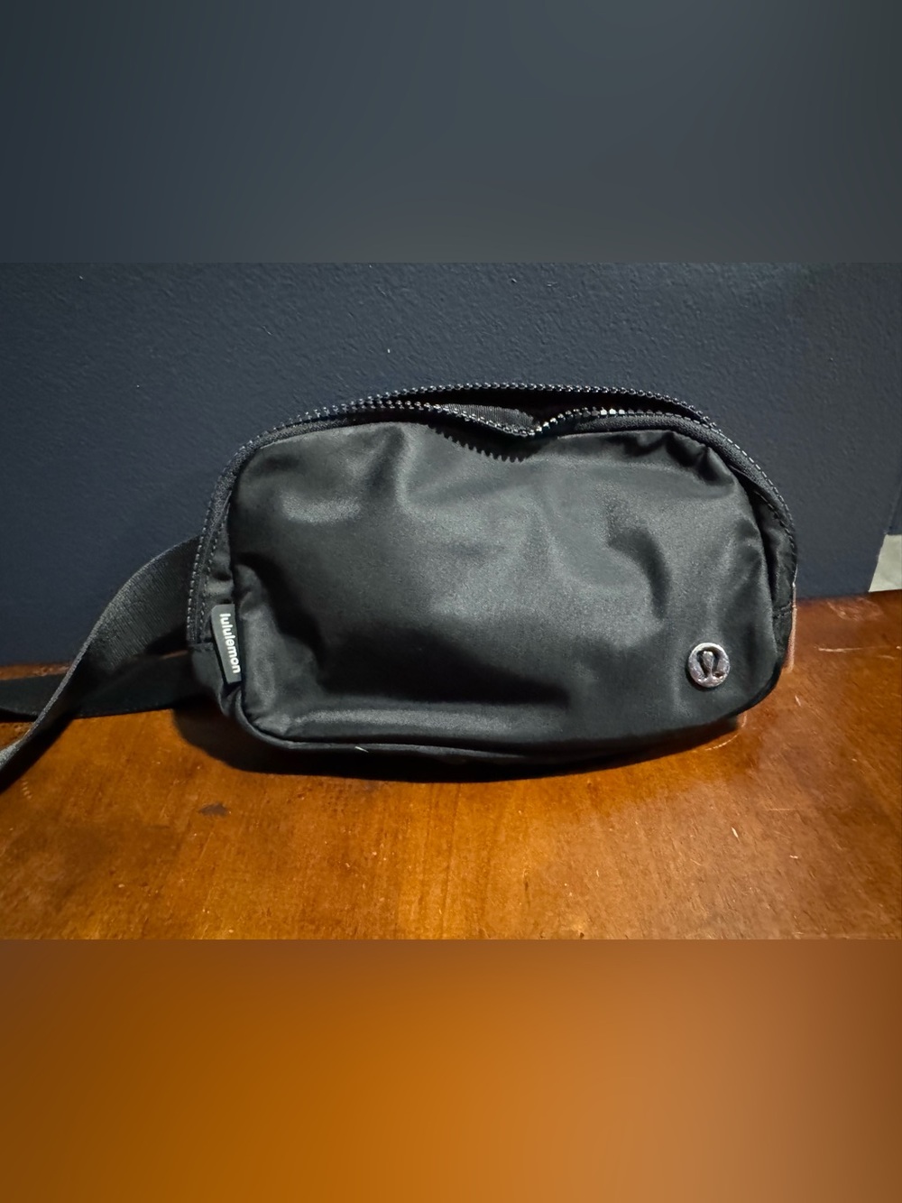 lululemon 1L belt bag in black with silver hardware